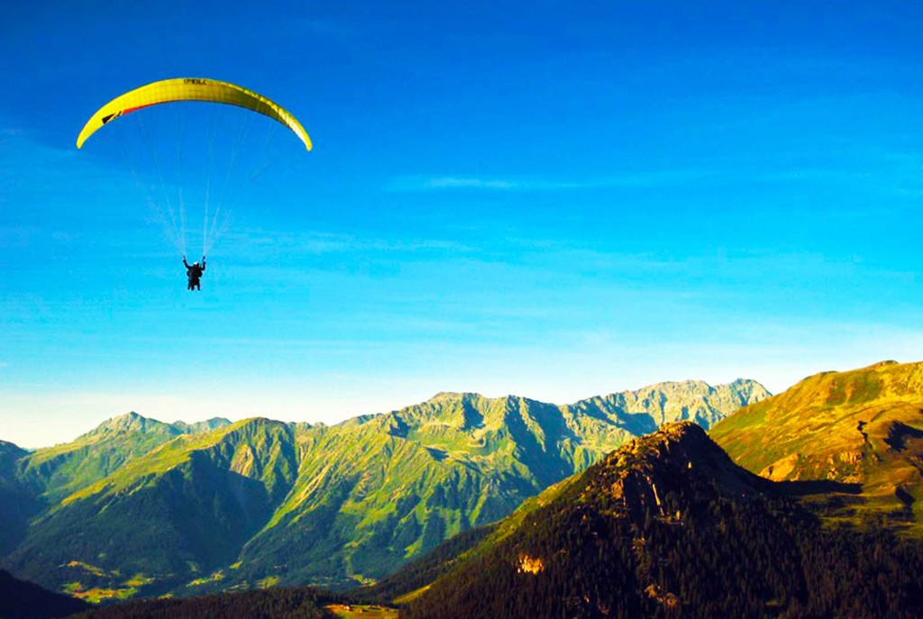 Paragliding in Satpuras Gujrat