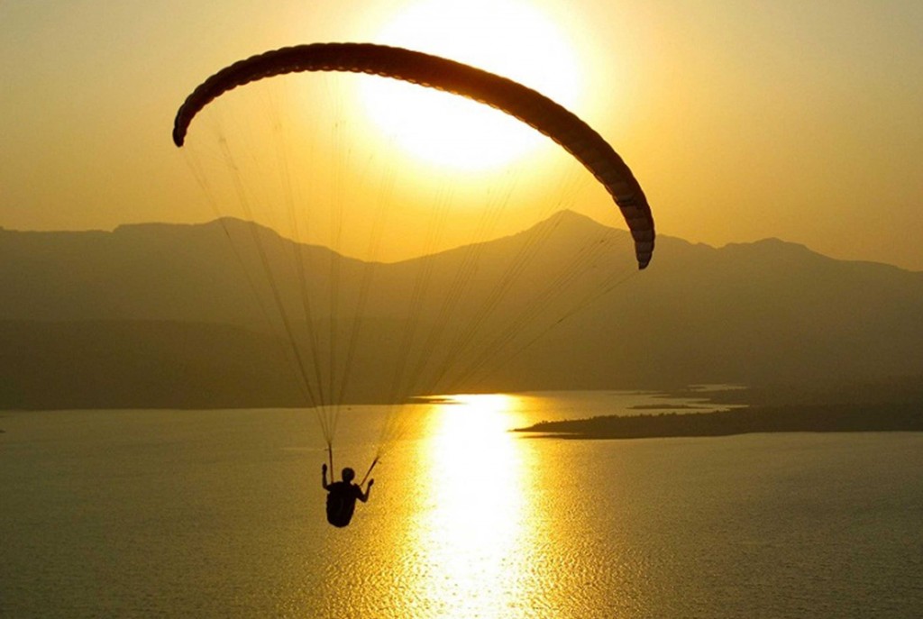 Paragliding in Pavana Maharastra